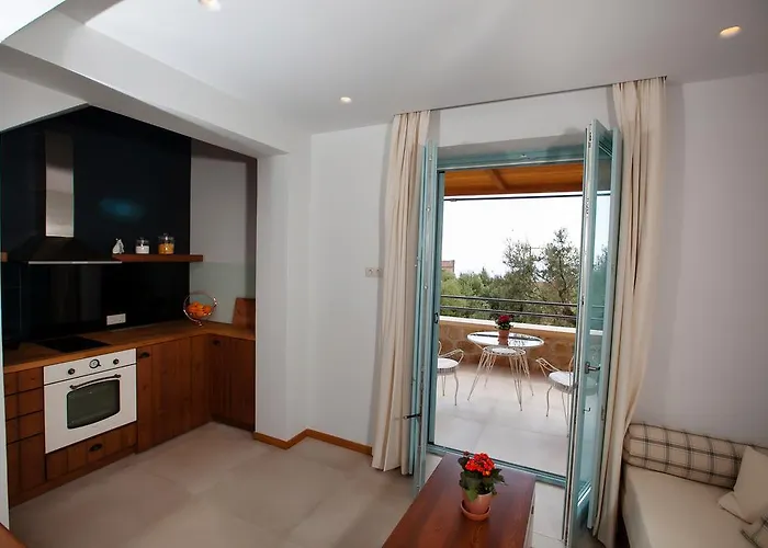 Гостевой дом Lithos Кардамили