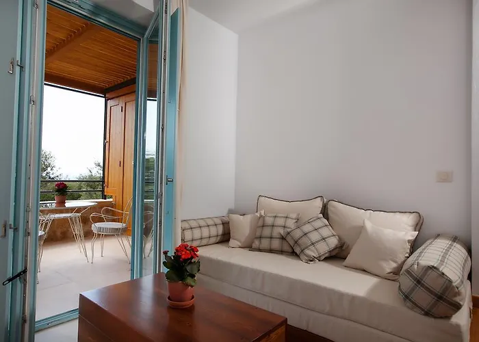 Lithos Кардамили