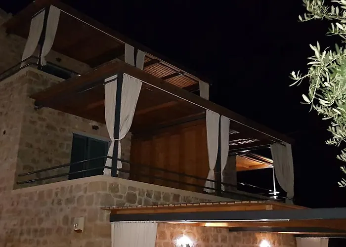 Lithos 4* Кардамили