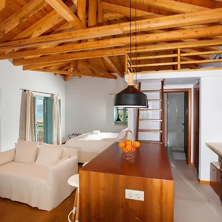 Maison d'hôtes Lithos 4*