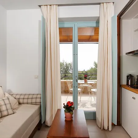 Lithos 4* Kardhamili