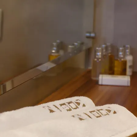 Lithos 4* Kardhamili