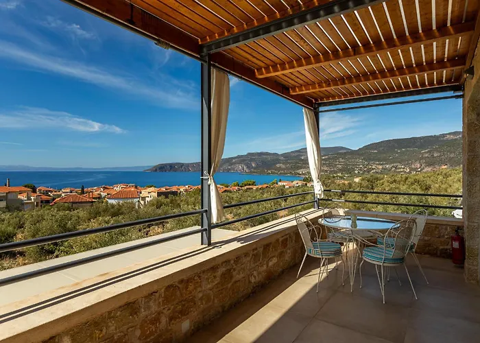 بيت ضيافة Lithos 4*