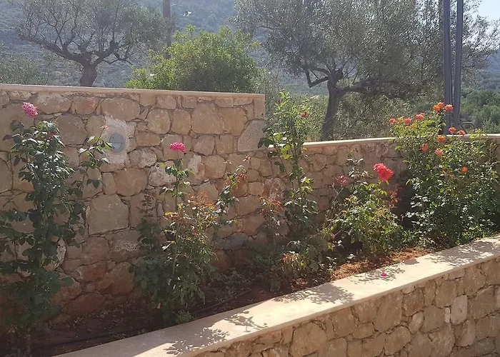 Lithos كارداميلي